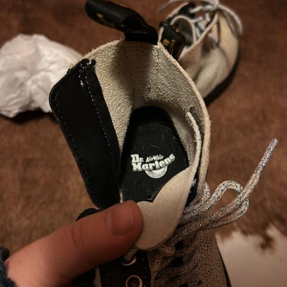 Dr. Marten’s Toddler 1460 Pascal Iridescent Lace Up Boots Size 8 Sparkly Rainbow - Picture 7 of 8